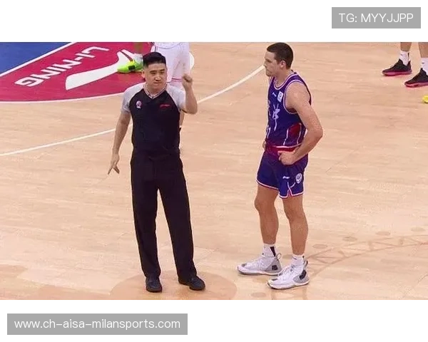 CBA 外援爆发冲突！裁判判罚引全场嘘声